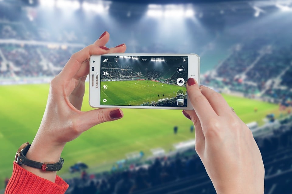 Les écharpes incontournables pour les supporters passionnés